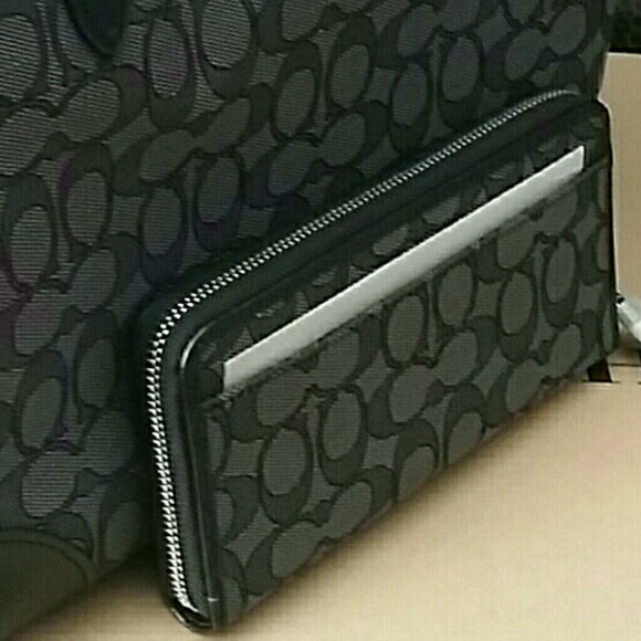 💛 Coach Accordion Zip Wallet 💜💛💜 - Picture 4 of 7